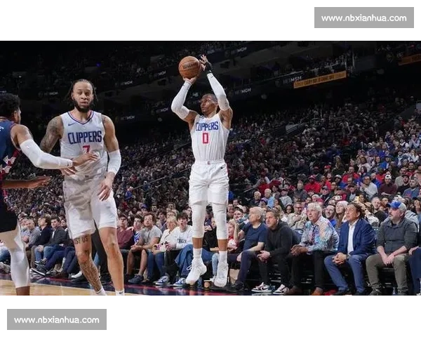 乌布雷执行 840 万球员选项留守 76 人 下赛季继续冲击季后赛